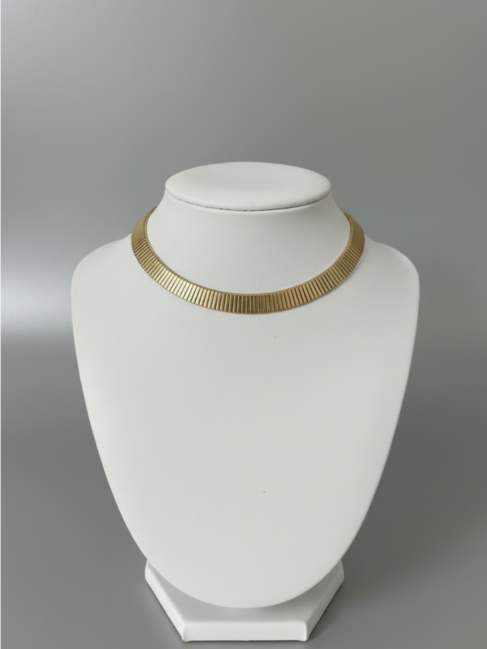 Napier Gold Omega Cleopatra Choker Necklace - Picture 3 of 6